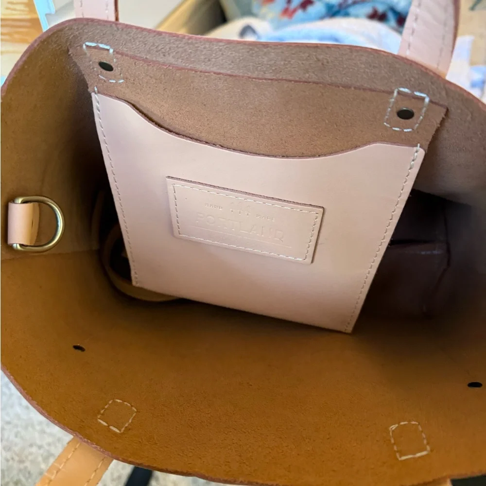 Portland leather  Cream medium crossbody Bag - Picture 2 of 5